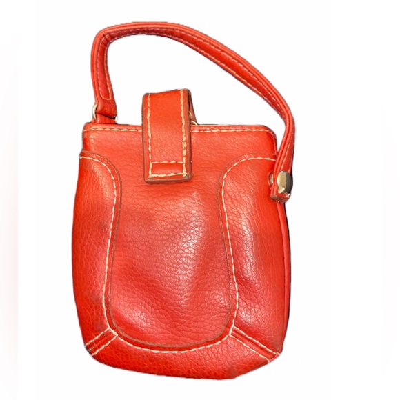 DAY RUNNER RED LEATHER BAG - Picture 3 of 14